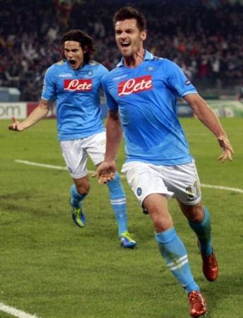 他不仅吸引 他不仅吸引