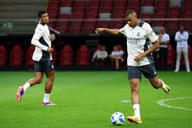 特别是在本 特别是在本